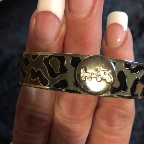 ‼️FINAL PRICE‼️
NWOT R&HTF Coach Bangle Bracelet (sorry no offers or discounts) - Picture 3 of 5